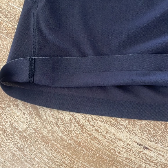 Lululemon Mesh Back Cropped Train Tank Top - Picture 5 of 6